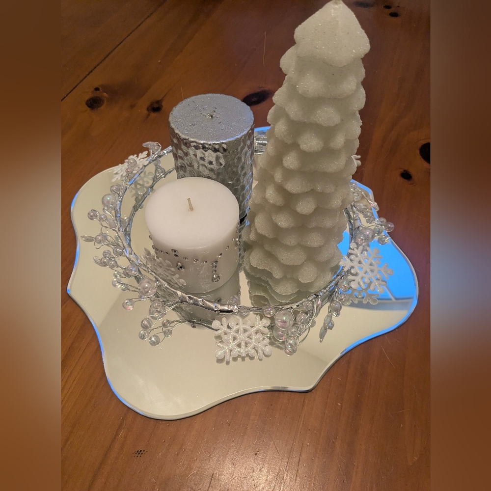 Festive Silver and White Candle Holder Set